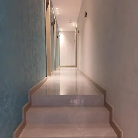 Karavasta Aparthotel *